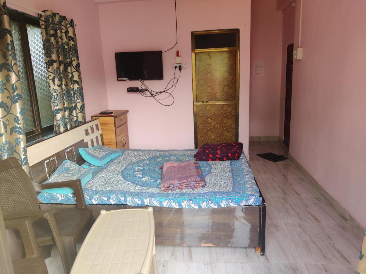 Gulmohar Cottages - Home Stay In Алибаг Экстерьер фото